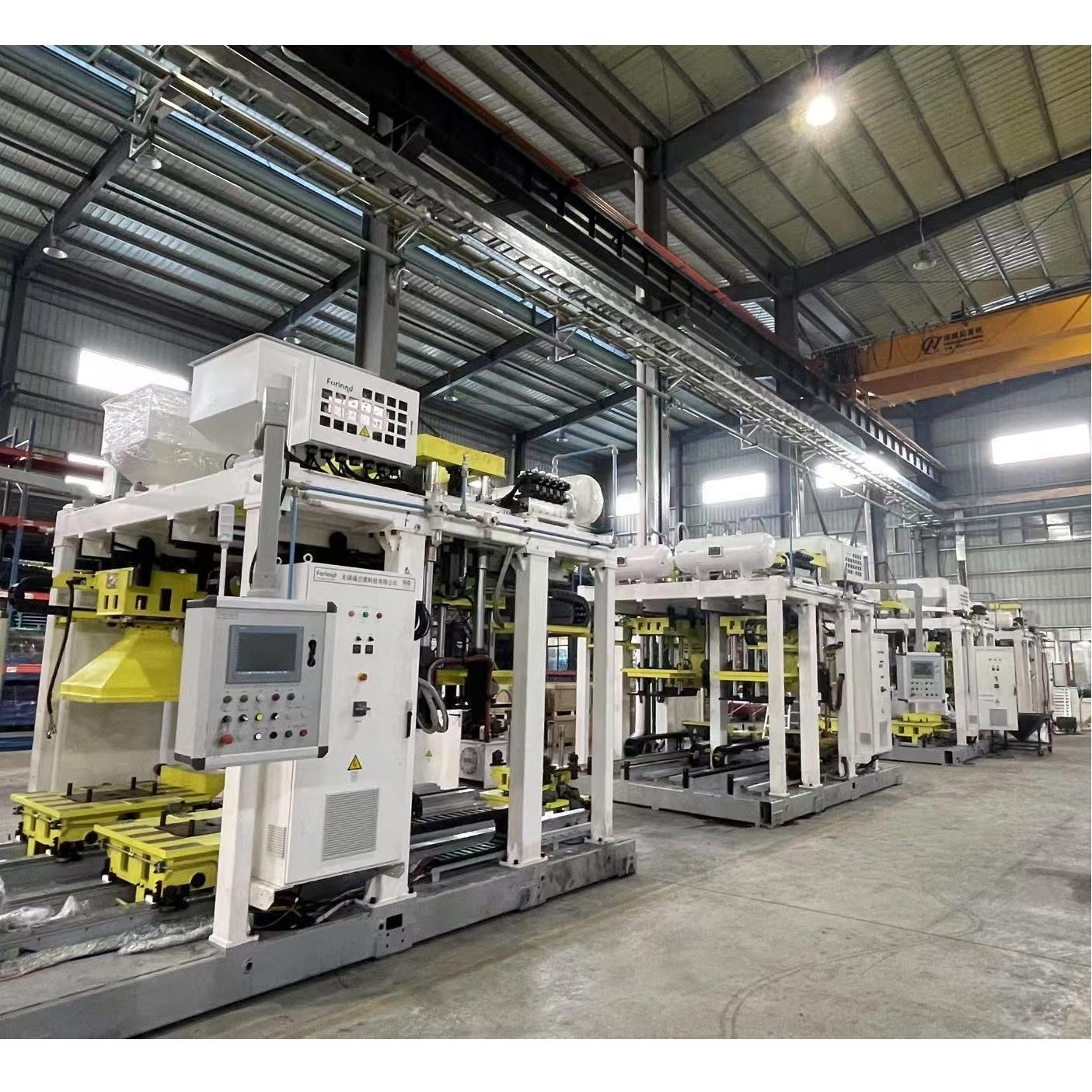 Горизонтальная линия для производства стержневых камер с горячим ящиком