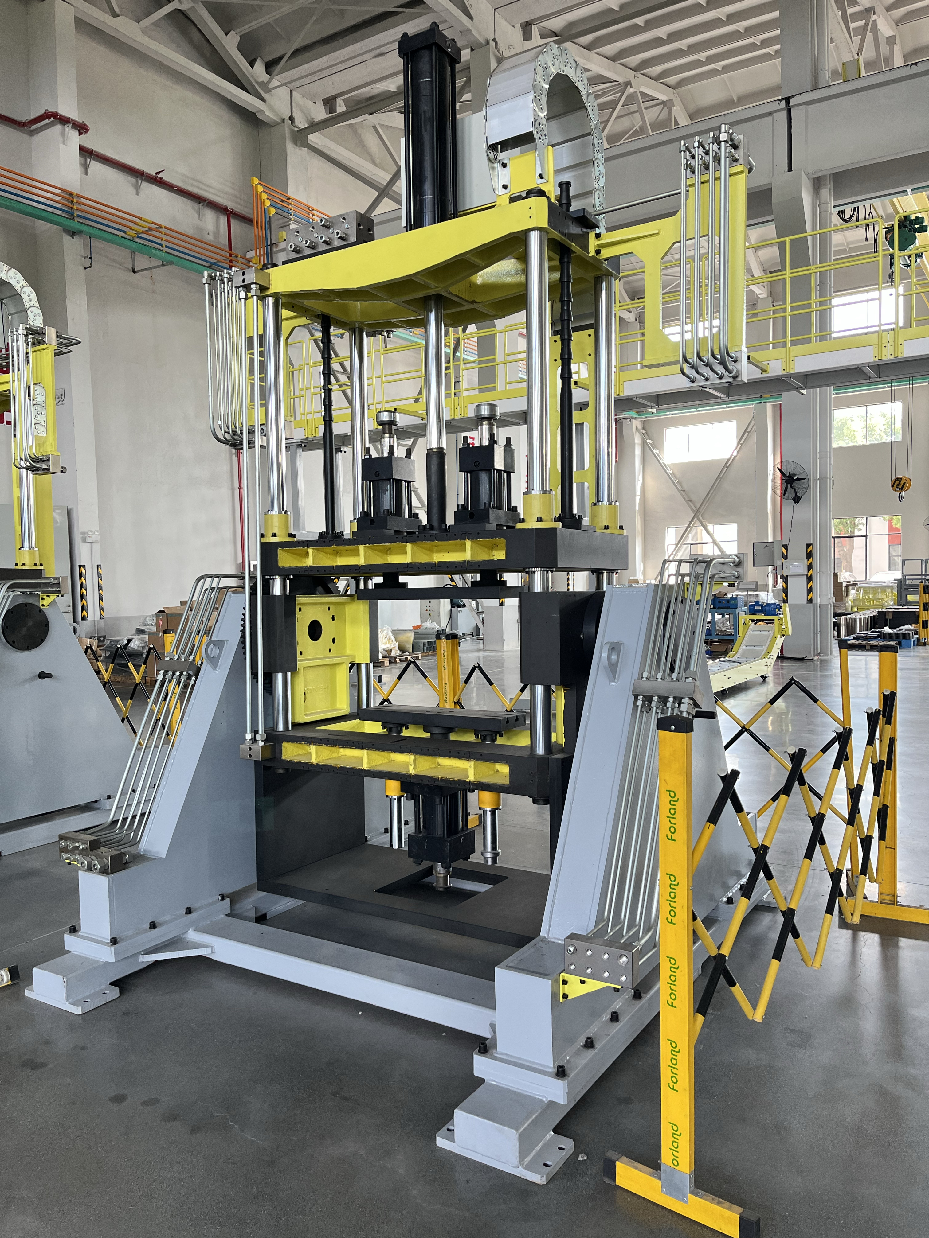 Наклонная гравитационная кастинговая машина